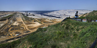 Blick vom Rand des Tagebau Hambach